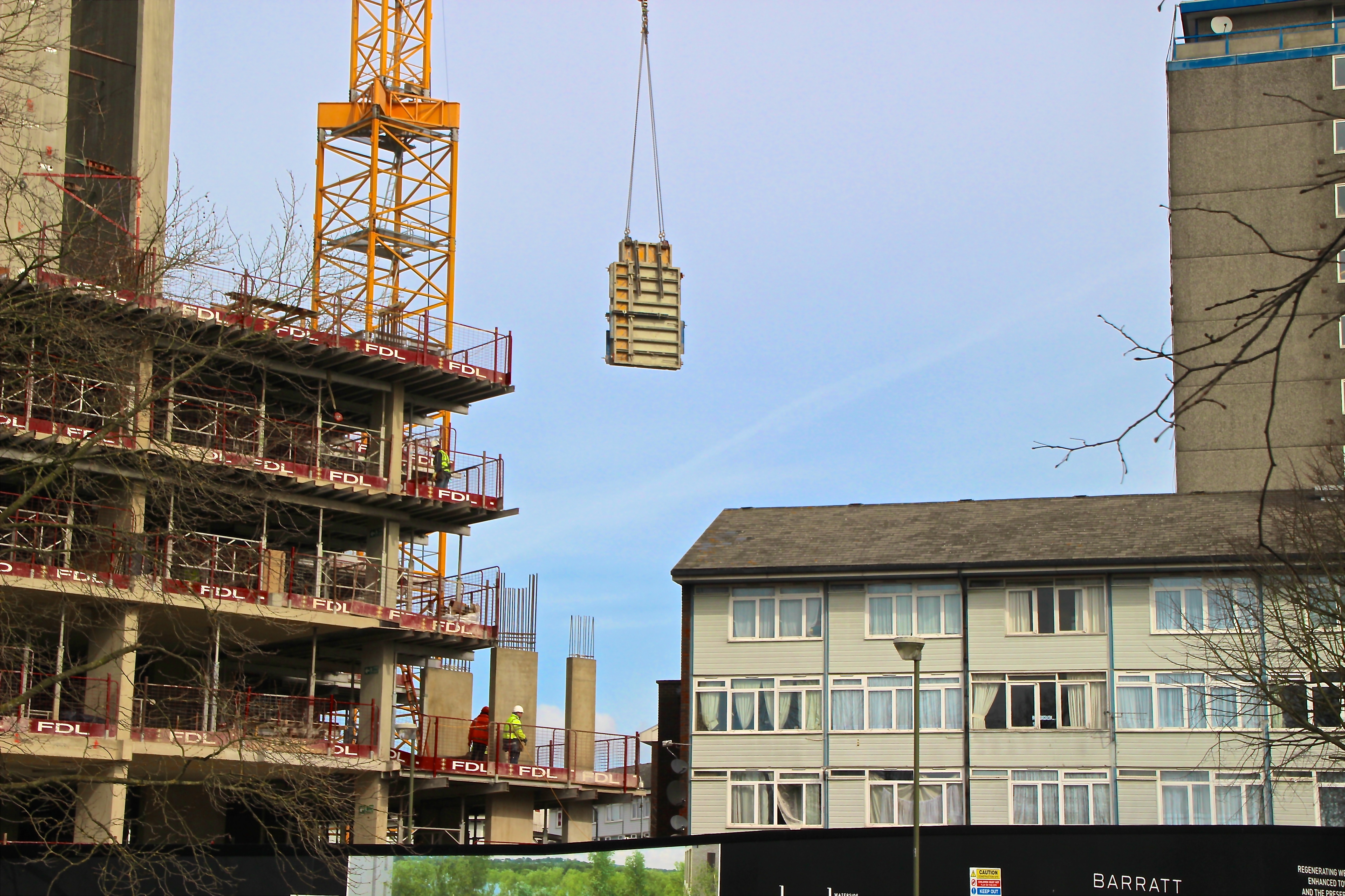 Phased scheme means threatened residents live on a building site © Paul Coleman, London Intelligence 2015