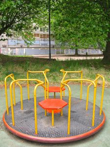 Over 88,000 London children live in temporary accommodation in 2019. Photo shows Heygate council estate before demolition (© London Intelligence, All Rights Reserved).